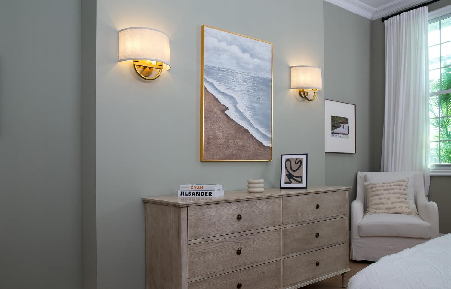 Brass Linen 2-Light Vintage Wall Sconce